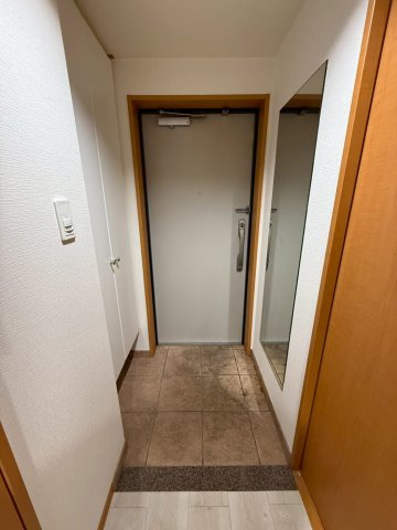 CITY SPIRE難波WESTの玄関写真