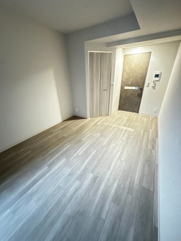 Alivisドーム前の居間写真