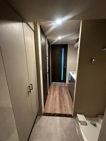 リヴェント難波ウエストの玄関写真