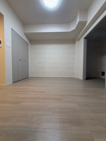 エスリードレジデンス大阪谷町ザ・マークスの居間写真