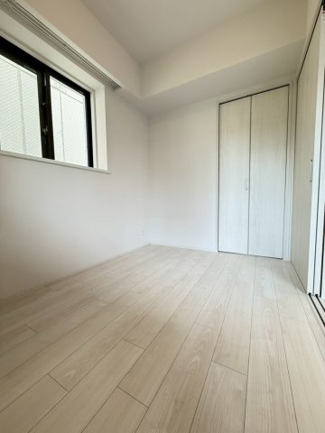 スプランディッド玉造の居間写真