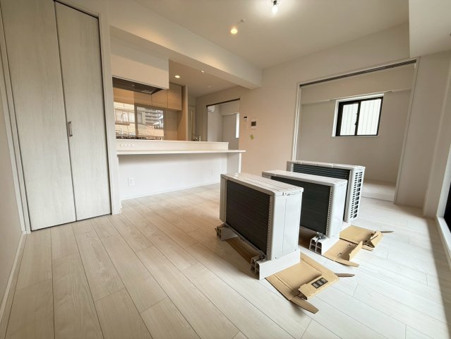 スプランディッド玉造の居間写真