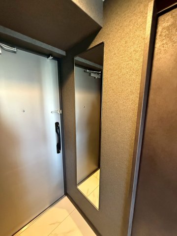 S-RESIDENCE難波西alterの玄関写真