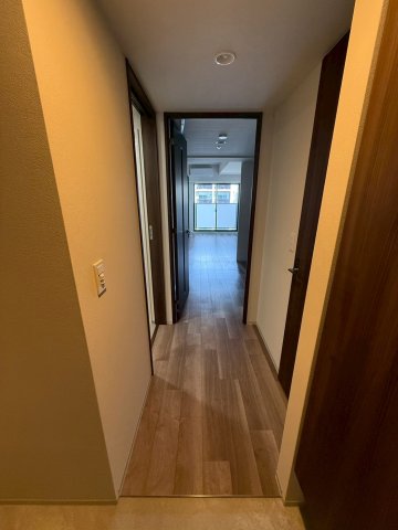 Alivis九条の玄関写真