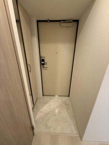 Alivis新町の玄関写真