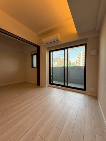 S-RESIDENCE難波西alterの居間写真