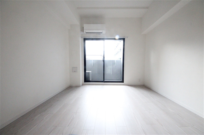 S-RESIDENCE天満Gracisの居間写真
