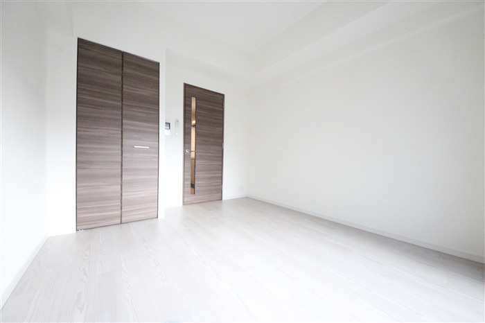 S-RESIDENCE天満Gracisの居間写真
