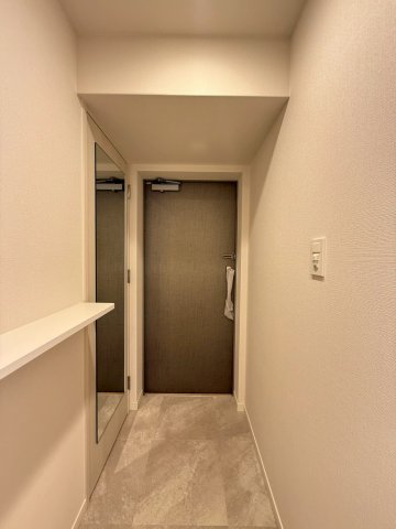 スプランディッド大阪EASTの玄関写真