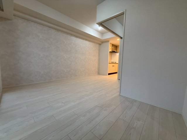 スプランディッド大阪EASTの居間写真