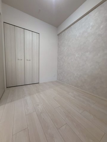 スプランディッド大阪EASTの居間写真