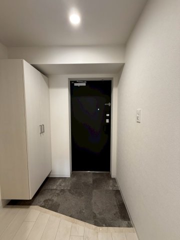 Alivis野田阪神の玄関写真