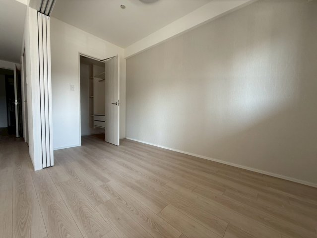 スプランディッド難波VIIの居間写真