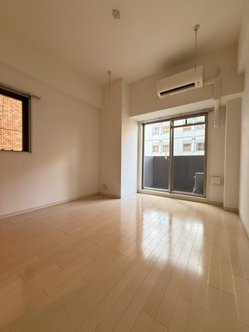 Fortuney大手前の居間写真