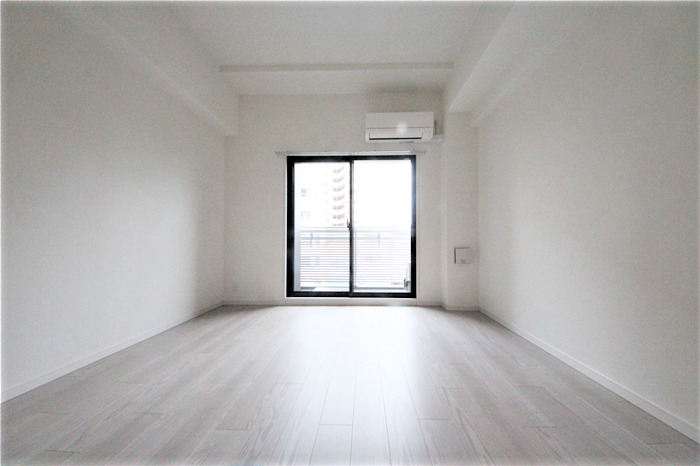 S-RESIDENCE天満Gracisの居間写真