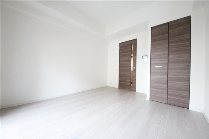 S-RESIDENCE天満Gracisの居間写真