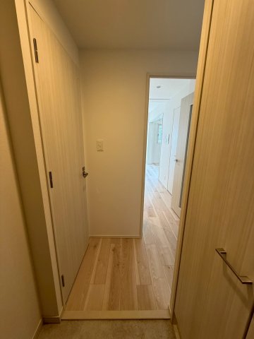 スプランディッド梅田WESTの玄関写真