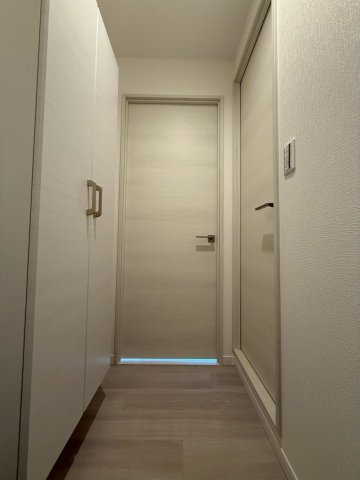 SOLASIA residence九条の玄関写真