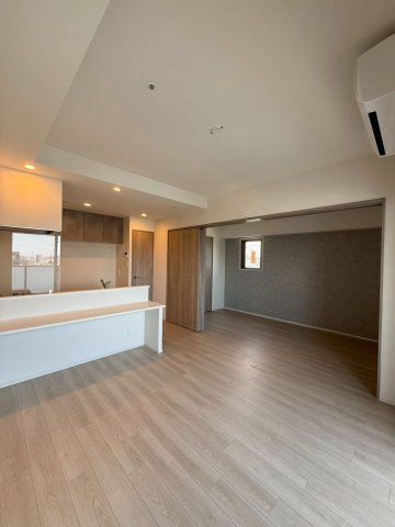 スプランディッドXの居間写真