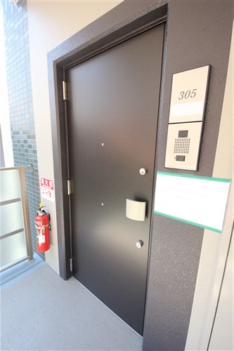 プレサンス堺筋本町駅前シェルの玄関写真