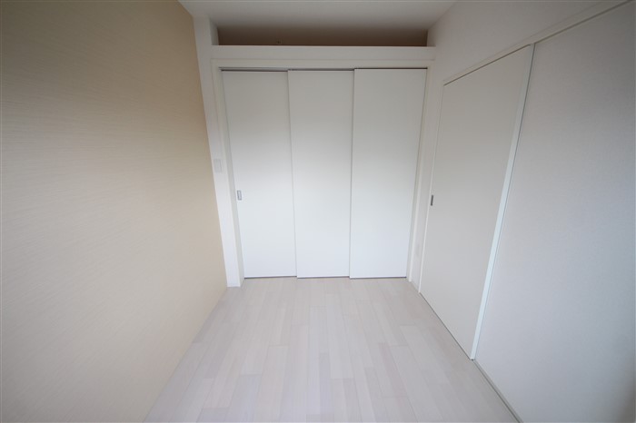 SERENiTE本町refletの内装写真