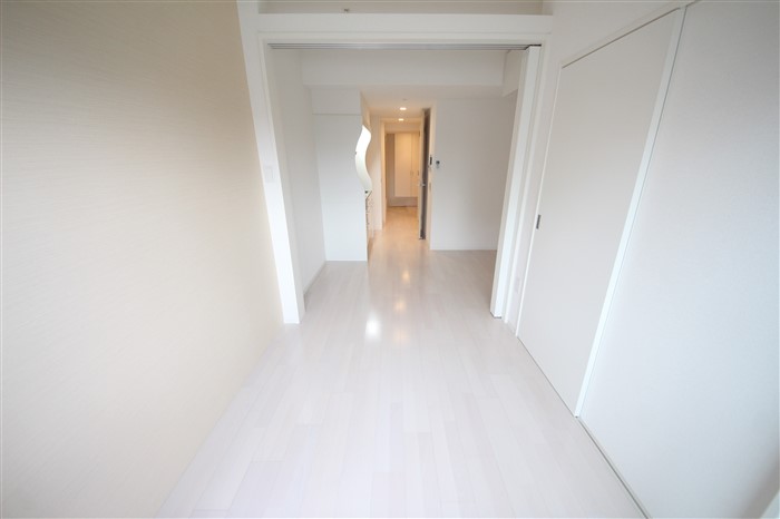 SERENiTE本町refletの内装写真