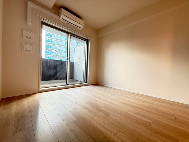 エスリードレジデンス梅田デュオの居間写真