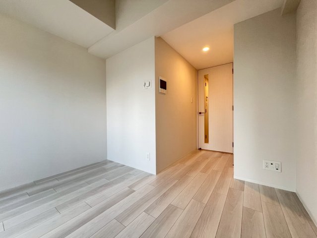 エスリードレジデンス大阪弁天町の居間写真