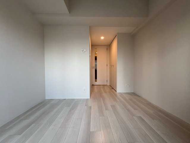 エスリードレジデンス大阪弁天町の居間写真