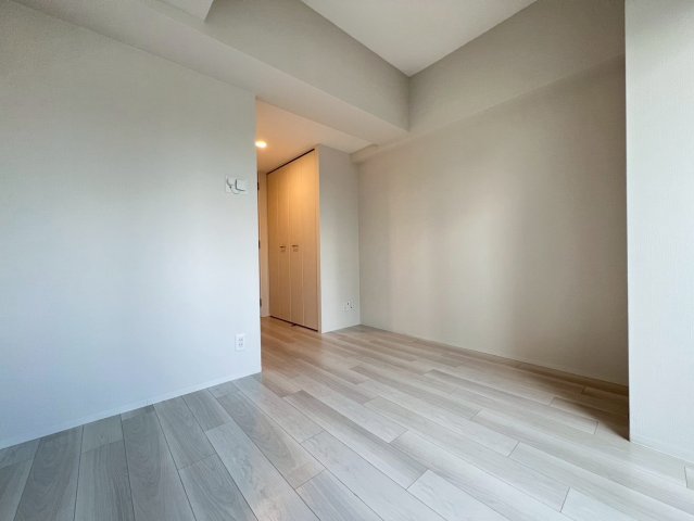 エスリードレジデンス大阪弁天町の居間写真