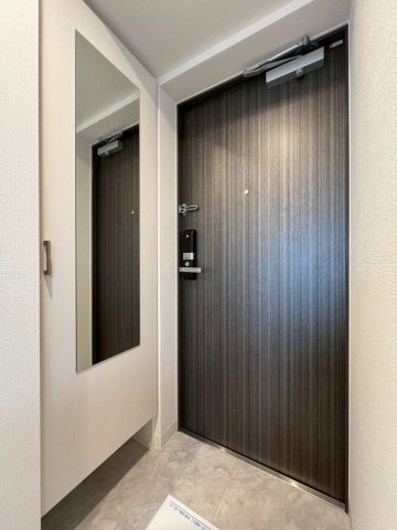 エスリードレジデンス大阪弁天町の玄関写真