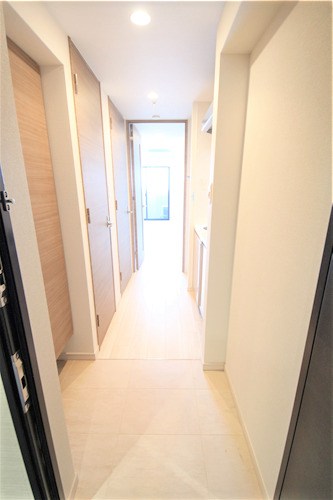 SーRESIDENCE新大阪WESTの玄関写真