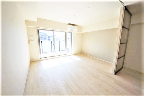 OPUS RESIDENCE SHINSAIBASHI SOUTHの内装写真