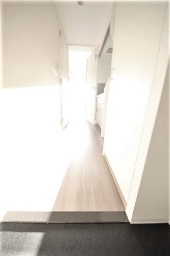 セレニテ京橋クレアの玄関写真