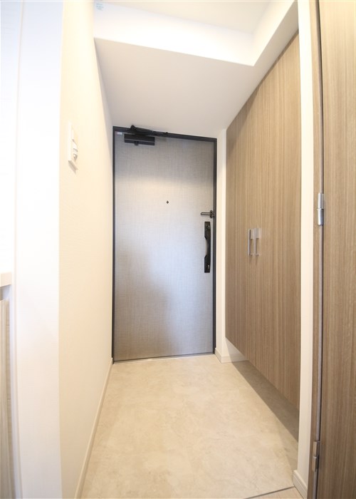 S-RESIDENCEドーム前千代崎の玄関写真