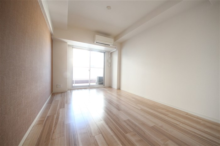 スプランディッド淀屋橋DUEの居間写真