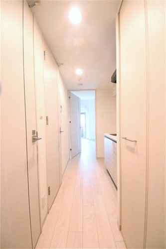 プレサンス新大阪コアシティの玄関写真