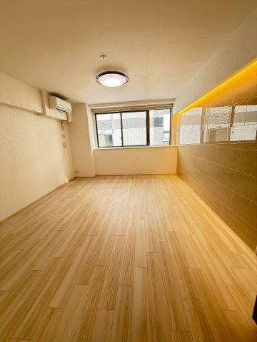 プレジオ長田の居間写真