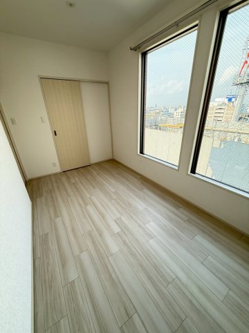プレジオ長田の居間写真