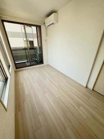 プレジオ長田の居間写真