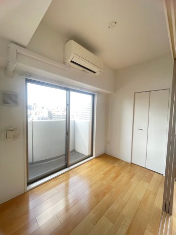 セレニテ上町台の居間写真