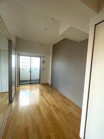 セレニテ上町台の居間写真