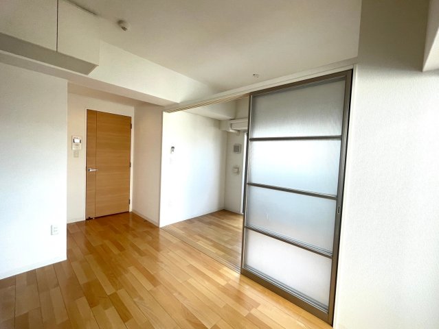 セレニテ上町台の居間写真