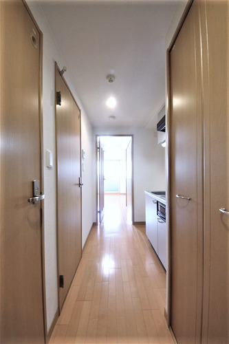 ONE ROOF FLAT FUKUSHIMAの玄関写真