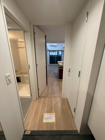 セレニテ谷町四丁目アリエの内装写真
