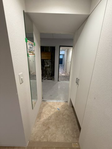 セレニテ谷町四丁目アリエの玄関写真