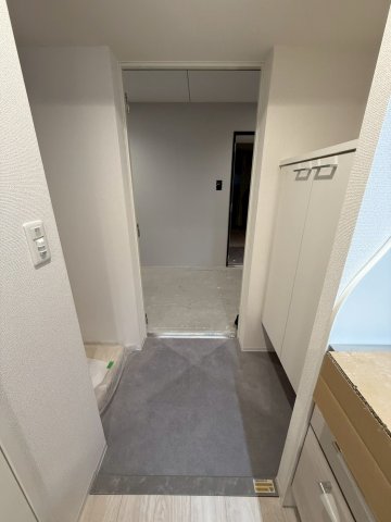 セレニテ谷町四丁目アリエの玄関写真