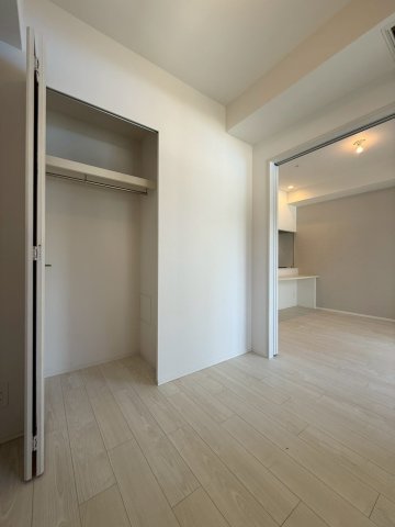 スプランディッド新大阪VIIIの内装写真
