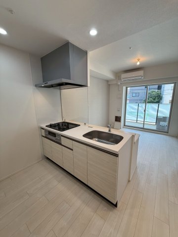 スプランディッド新大阪VIIIのキッチン写真