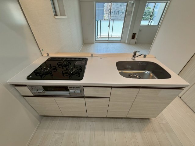 スプランディッド新大阪VIIIのキッチン写真